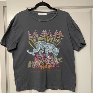 Daydreamer Charcoal Def Leppard Women’s T-Shirt